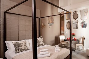 L'8 Boutique Via Piella