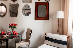 L'8 Boutique Via Piella