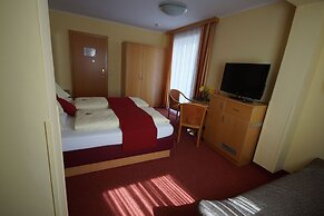 Strandhotel Schabus