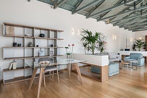 Vilia House on the Hill