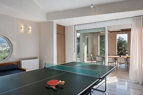 Vilia House on the Hill