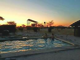 Phudzi Resort T/A Makgadikgadi Adventures