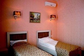 Senator's Park Hotel