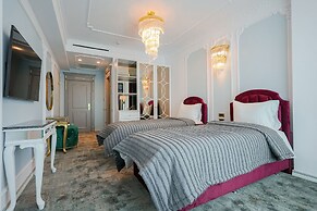 W Regal Boutique&Spa