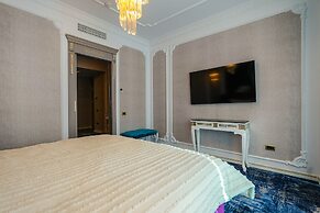 W Regal Boutique&Spa