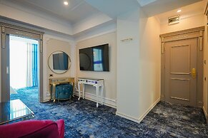 W Regal Boutique&Spa