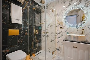 W Regal Boutique&Spa