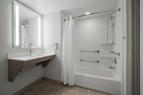 Holiday Inn Express Pembroke by IHG