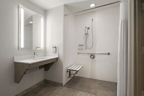 Holiday Inn Express Pembroke by IHG