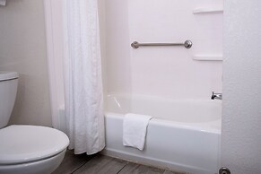 Holiday Inn Express Pembroke by IHG