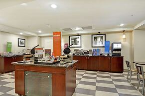 Hampton Inn & Suites Peoria at Grand Prairie, IL