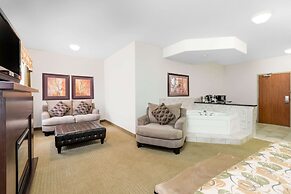 Ramada by Wyndham Olds