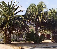 Three Palms Luxury Cottage