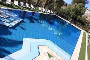 Ariha Hotel