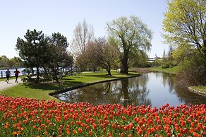 Holiday Inn Express & Suites Ottawa West - Nepean by IHG