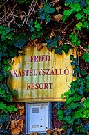 Fried Castle Hotel and Restaurant
