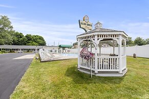 Glass House Inn Erie Near I-90 & I-79