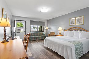 Glass House Inn Erie Near I-90 & I-79