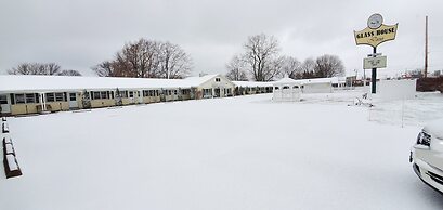 Glass House Inn Erie Near I-90 & I-79