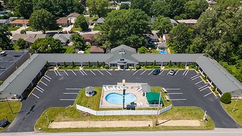 Glass House Inn Erie Near I-90 & I-79