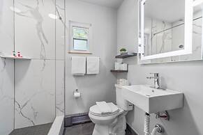 Glass House Inn Erie Near I-90 & I-79