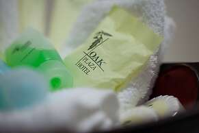 Oak Plaza Hotels - East Airport