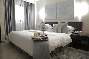 Oak Plaza Hotels - East Airport