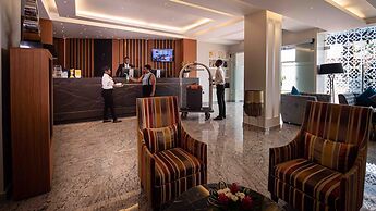 Oak Plaza Hotels - East Airport