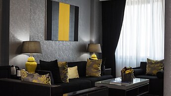 Oak Plaza Hotels - East Airport