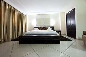 Oak Plaza Hotels - East Airport