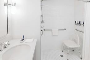 Four Points by Sheraton Cambridge Kitchener, Ontario