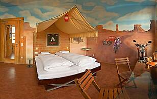 V8 Hotel Classic Motorworld Region Stuttgart