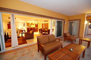 The Ridge at Playa Grande