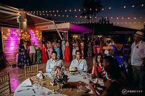 Summit Rainforest & Golf Resort