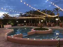 Summit Rainforest & Golf Resort