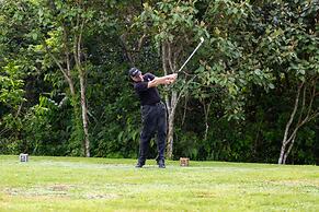 Summit Rainforest & Golf Resort