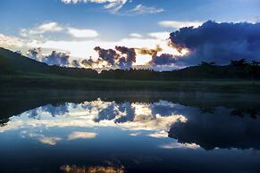 Summit Rainforest & Golf Resort