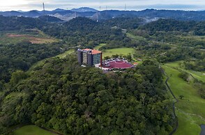 Summit Rainforest & Golf Resort