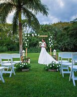 Summit Rainforest & Golf Resort