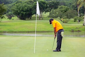 Summit Rainforest & Golf Resort