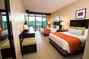 Summit Rainforest & Golf Resort