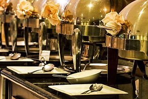 Summit Rainforest & Golf Resort