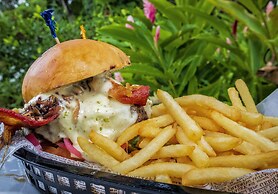 Summit Rainforest & Golf Resort