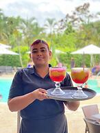 Summit Rainforest Golf Resort & All Inclusive