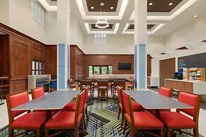 Holiday Inn Express & Suites Mt. Pleasant by IHG
