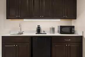 Holiday Inn Express & Suites Mt. Pleasant by IHG
