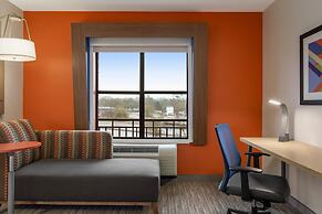 Holiday Inn Express & Suites Mt. Pleasant by IHG