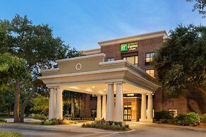 Holiday Inn Express & Suites Mt. Pleasant, an IHG Hotel
