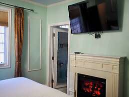 Hotel 1110 - Adults Only