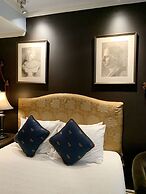 Hotel 1110 - Adults Only